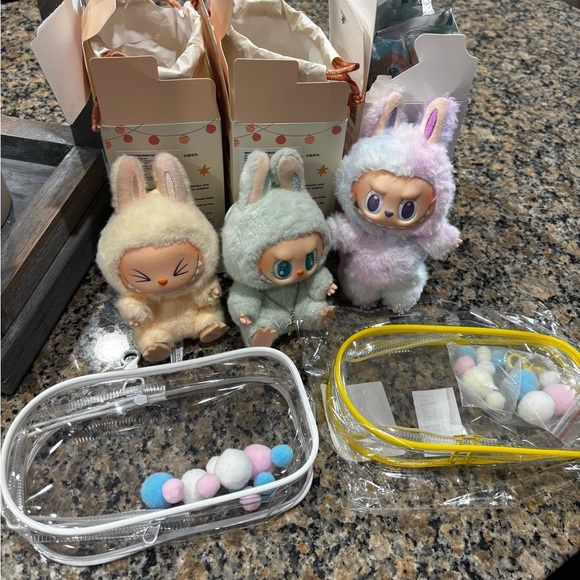 Labubu Set with accessories - Picture 6 of 9